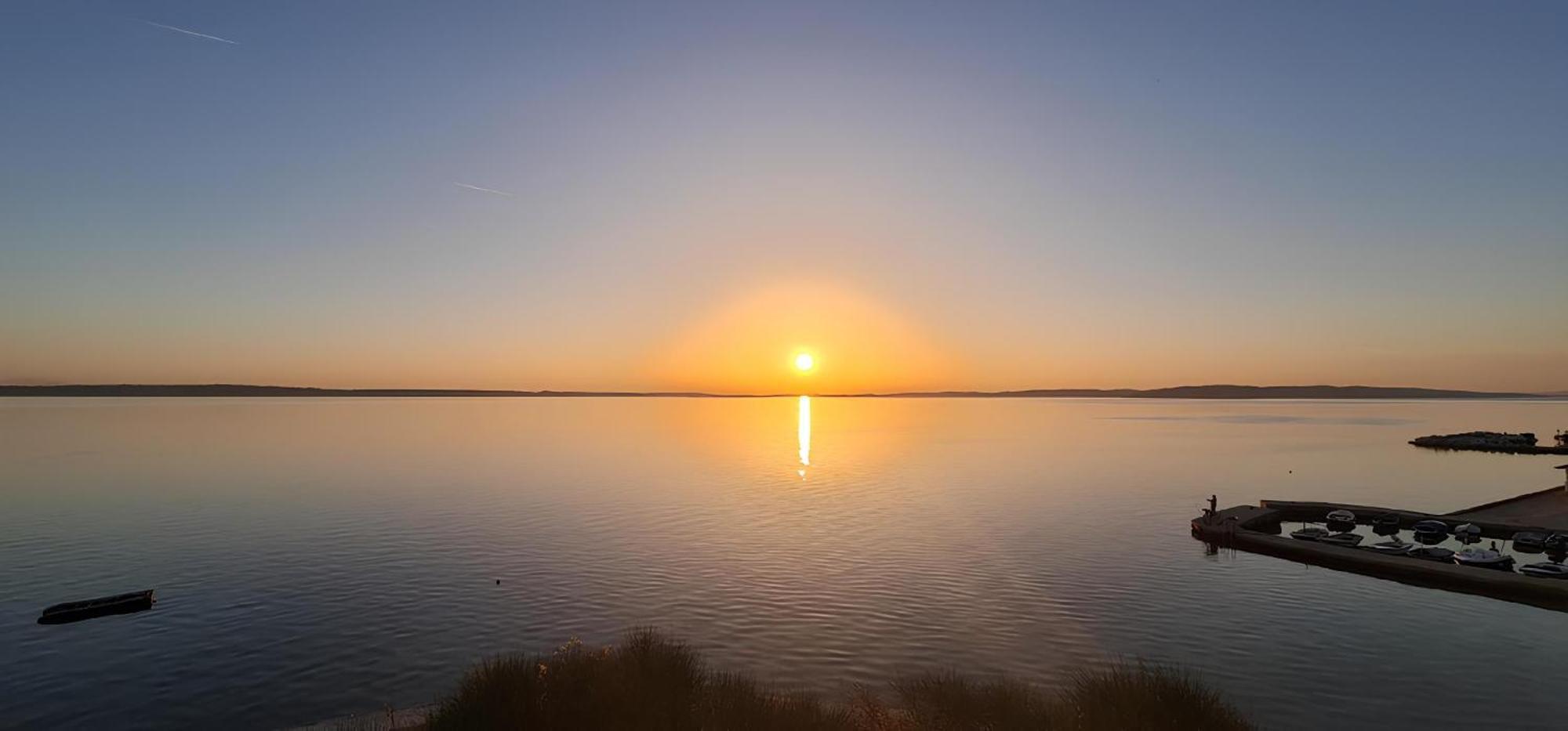 Apartments Nicolas - Beach & Sea 10M Away - Amazing Sea View! Rtina Bagian luar foto